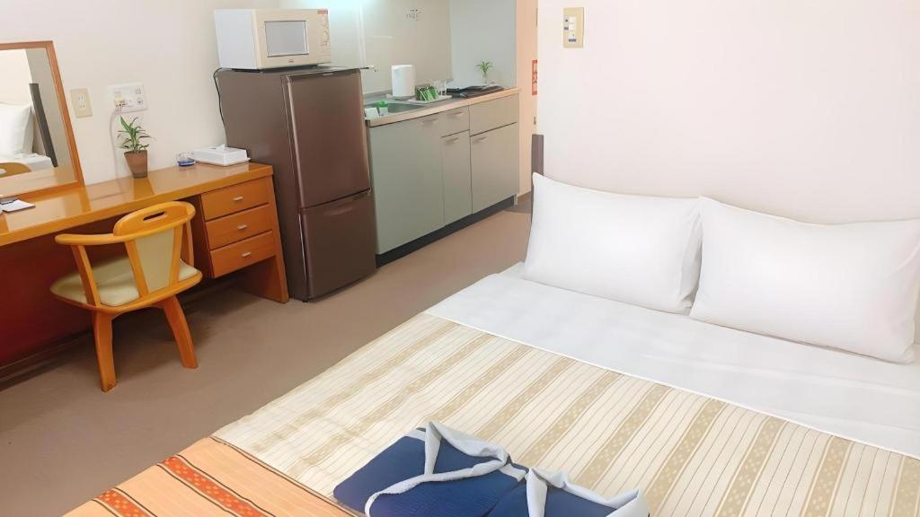 Hotel Peace Land Kume Наха Экстерьер фото