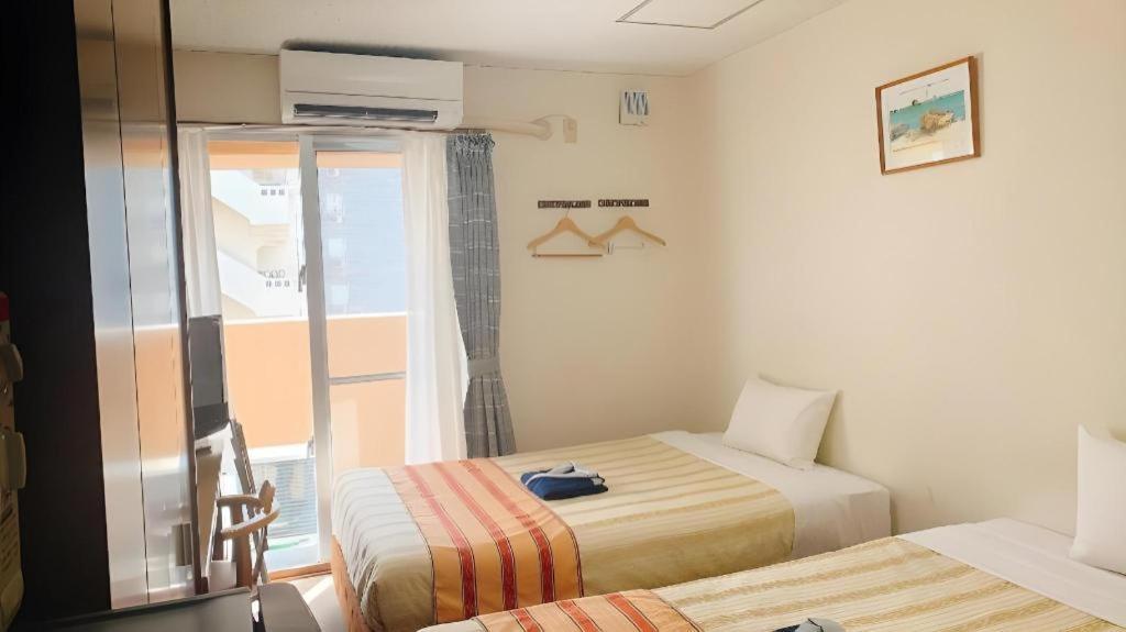 Hotel Peace Land Kume Наха Экстерьер фото